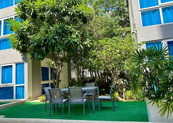 Large Deluxe Condo 5 Grand Avenue Central Pattaya